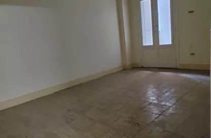 Apartment - 3 Bedrooms - 1 Bathroom for rent in Al Zomor El Gharby Canal St. - Awel Faisal - Faisal - Hay El Haram - Giza